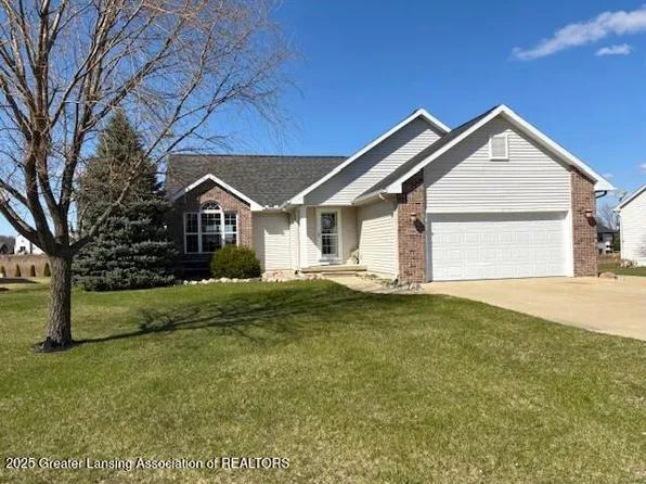 2256 Gallant Fox Way, Saint Johns, MI 48879