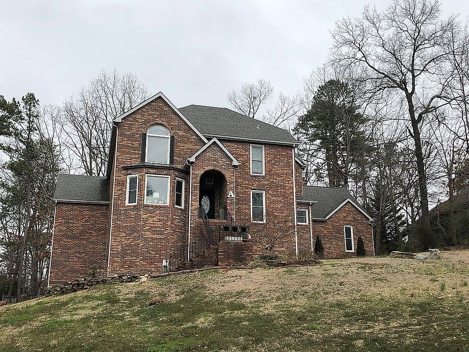 1st image of 1422 Oakhurst Dr