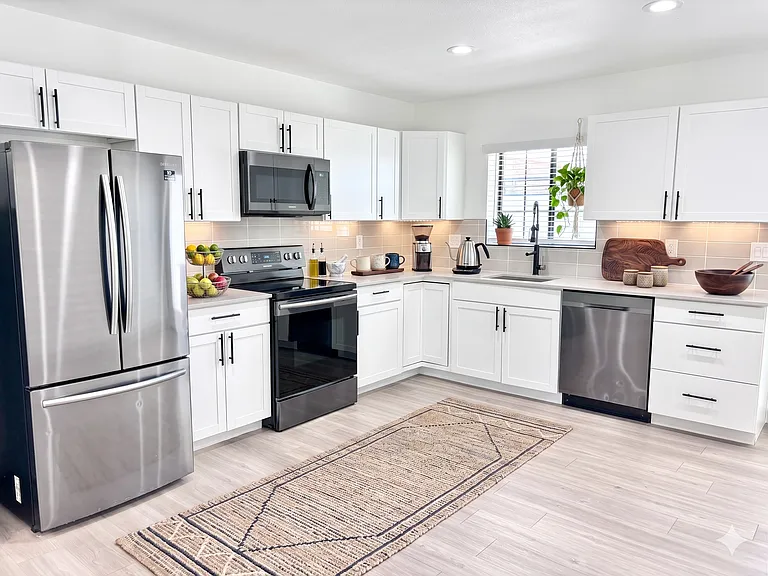 6601 E Avalon Dr #3 — Photo 7
