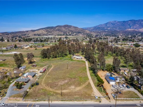 38692 Brookside Ave, Cherry Valley, CA 92223