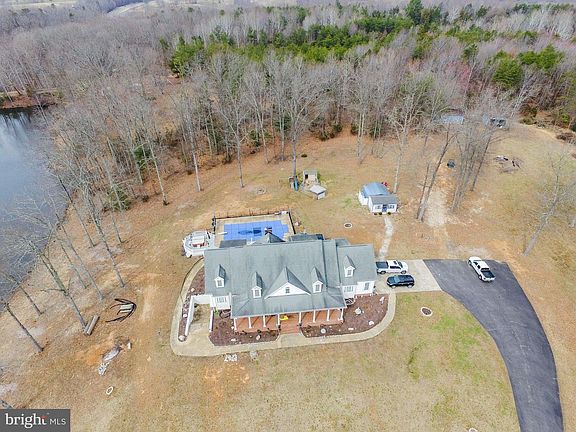 3rd image of 2036 Spotswood Dr