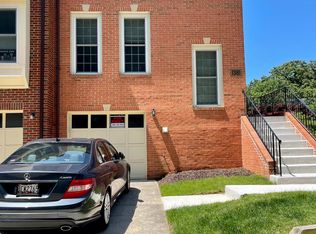 1381 Templeton Pl, Rockville, MD 20852