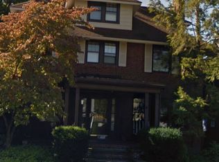 2996 Berkshire Rd, Cleveland Heights, OH 44118