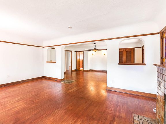 3rd image of 3739 Brunswick Ave