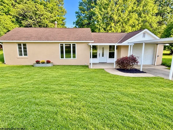 1617 Pleasant Valley Rd, Fairmont, WV 26554