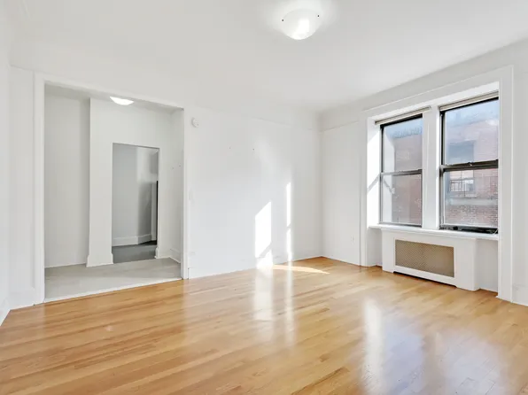 68 Montague Street image 1 of 7