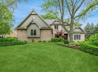 1329 Brandywine Rd, Libertyville, IL 60048