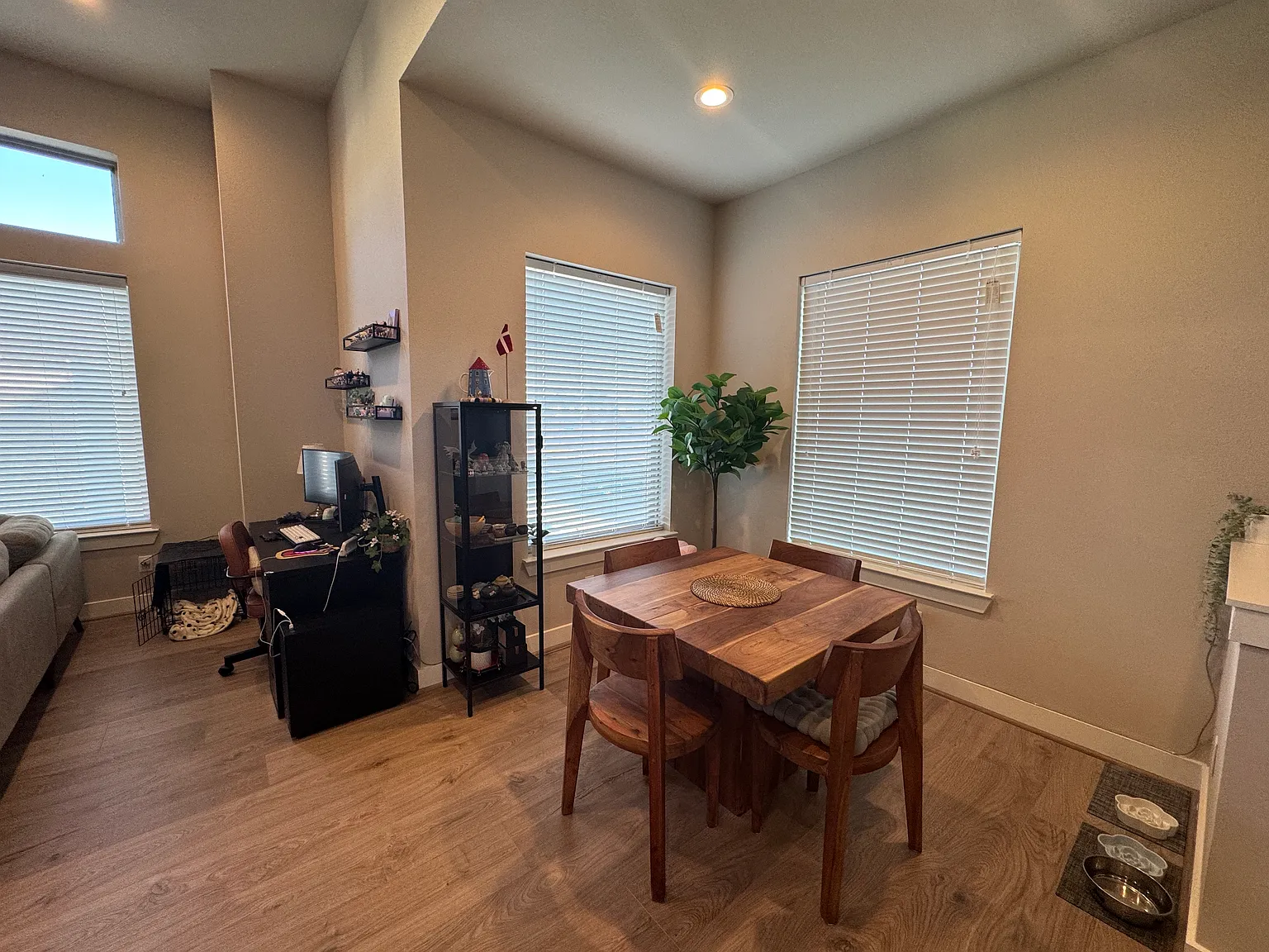 1103 Olivier Ln — Photo 3