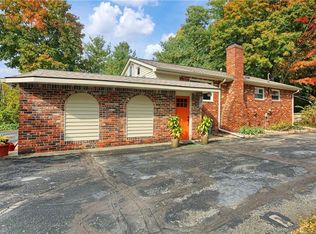 8450 Valley View Dr, Martinsville, IN