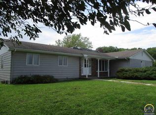 27250 Palmer Rd, Saint Marys, KS 66536