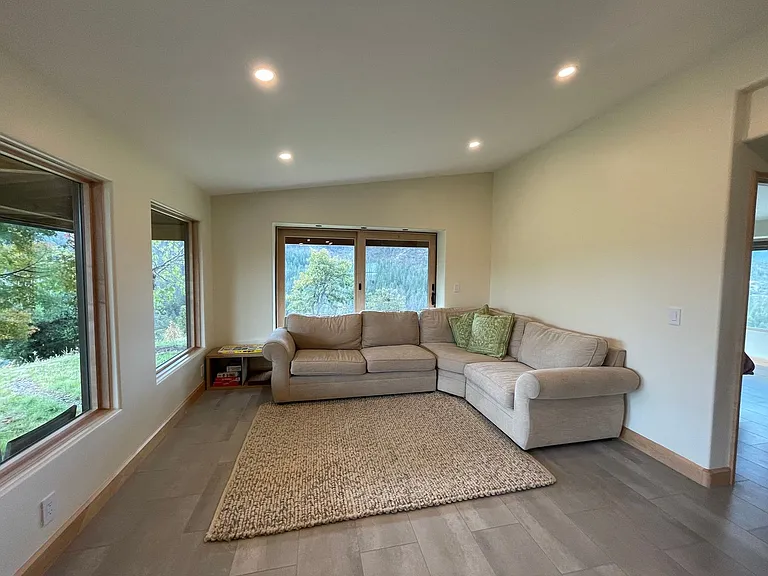 2103 Little Applegate Rd — Photo 14