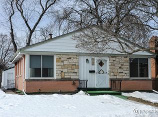 8502 E Prairie Rd, Skokie, IL 60076