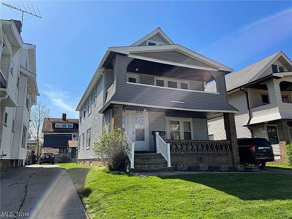 2nd image of 2076 Lewis Dr