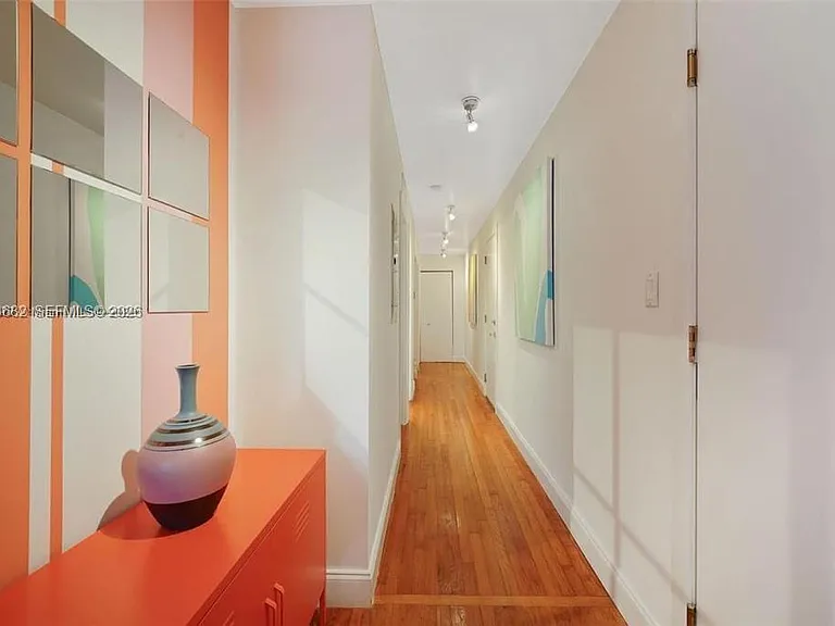 1410 Euclid Ave #1 — Photo 8