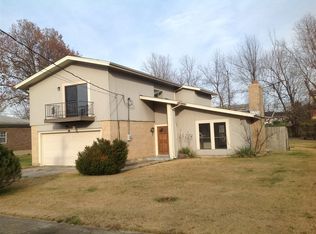 137 Kentucky Cir, Radcliff, KY 40160