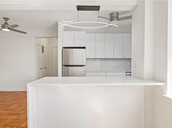 230 Pelham Road #5E, New Rochelle, NY 10805