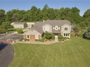 11819 E Maze Creek Dr, Indianapolis, IN 46259