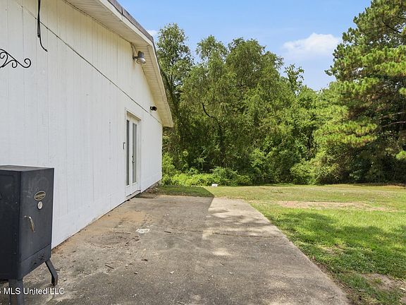 4th image of 1508 Carterville Rd