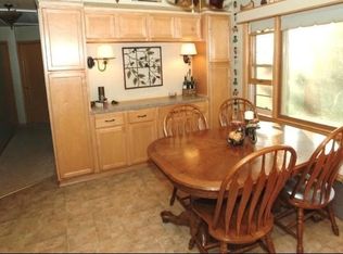 12034 Northridge Trl, Hales Corners, WI 53130