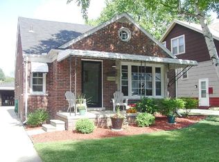 22780 Liscomb Ave, Eastpointe, MI 48021