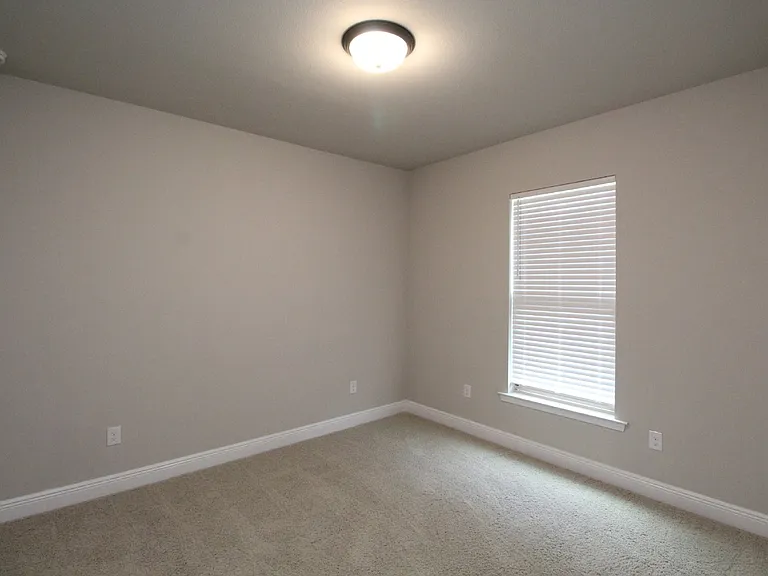 8480 Beech Tree Rd — Photo 14