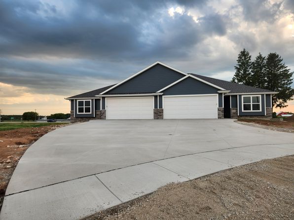 N945 S Magdalyn Ct #945