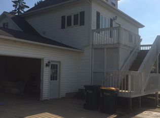 306 N Depot St, Juneau, WI 53039