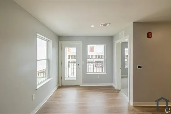 351 Chestnut St — Photo 13