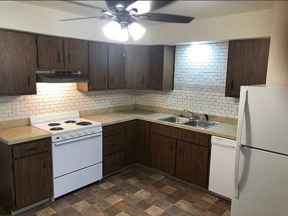 3rd image of 4544 Governors Dr APT 5