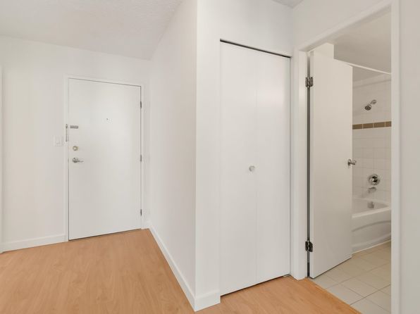 2 bedroom rental in Vancouver — photo 13