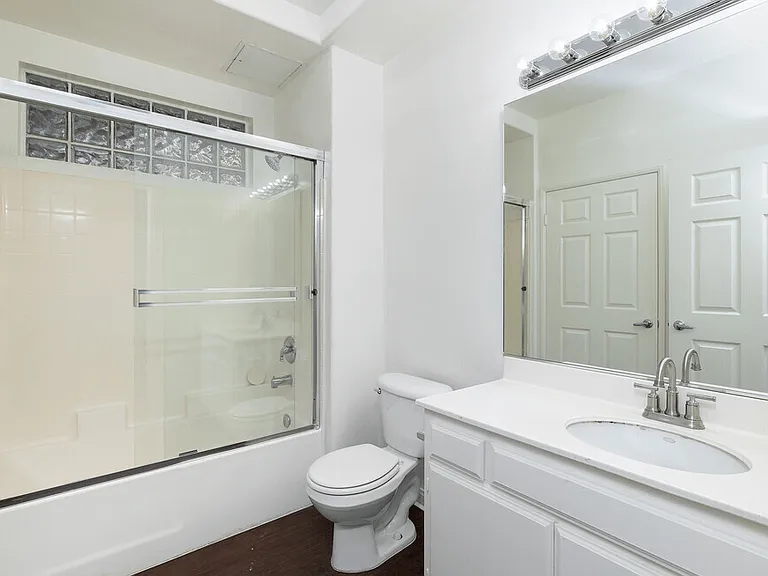 Lido Apartments - 3623 Jasmine Ave — Photo 13