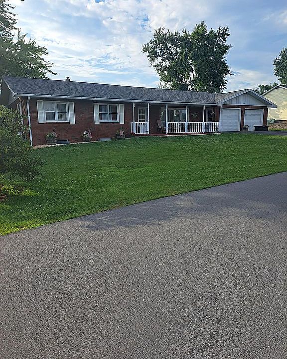 1st image of 236 Shawnee Dr