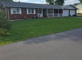 236 Shawnee Dr, Belleville, PA 17004