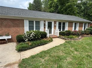 227 Woodhaven Dr, Lexington, NC 27295