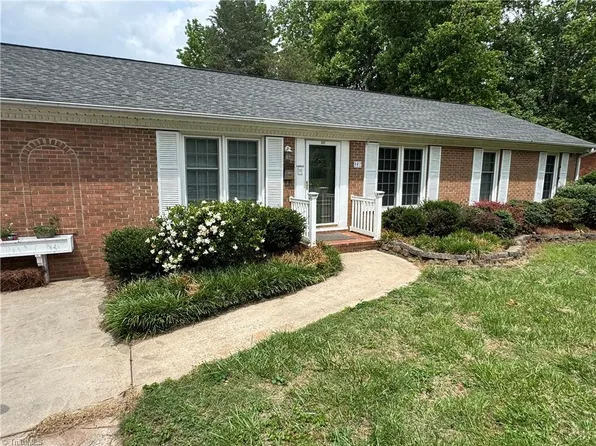 227 Woodhaven Dr, Lexington, NC 27295