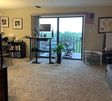 5th image of 480 S Marion Pkwy APT 901-A