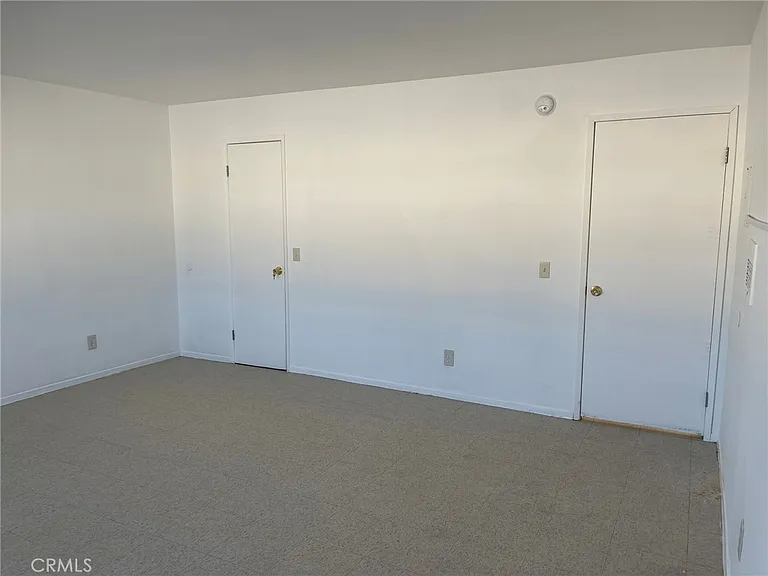 8800 Cedros Ave #111 — Photo 13