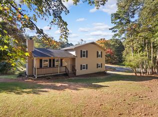 2393 Robin Ridge Dr, Dacula, GA 30019