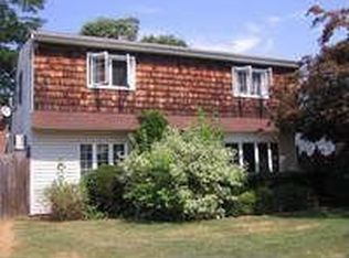 1423 Harding St, Bellmore, NY 11710