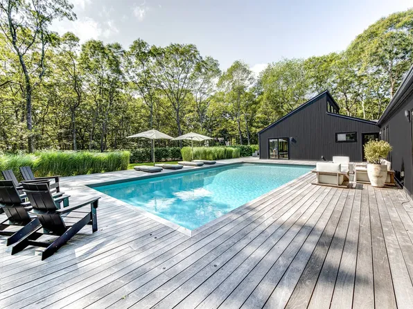 55 Longwoods Ln, East Hampton, NY 11937
