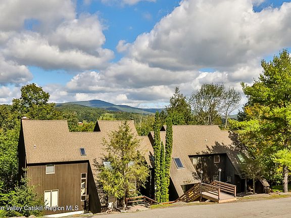 3rd image of 118 Brainard Ridge Road