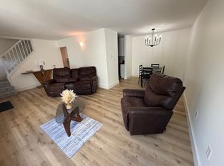 706 Huckleberry Heights Dr #706, Hannibal, MO 63401