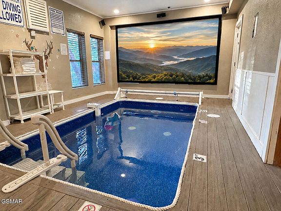 3rd image of 4326 Forest Ridge Way