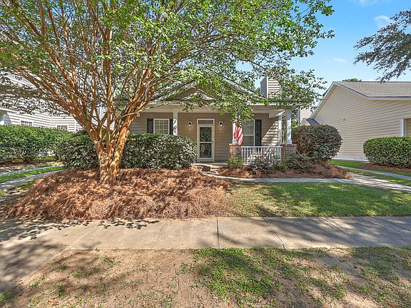2nd image of 1229 Laurel Park Trl