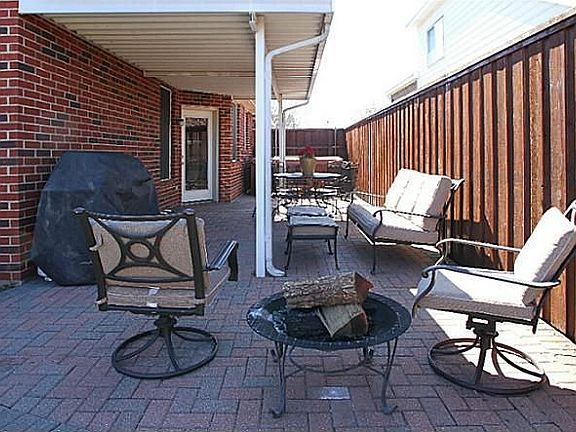 5th image of 2506 Valley Creek Dr