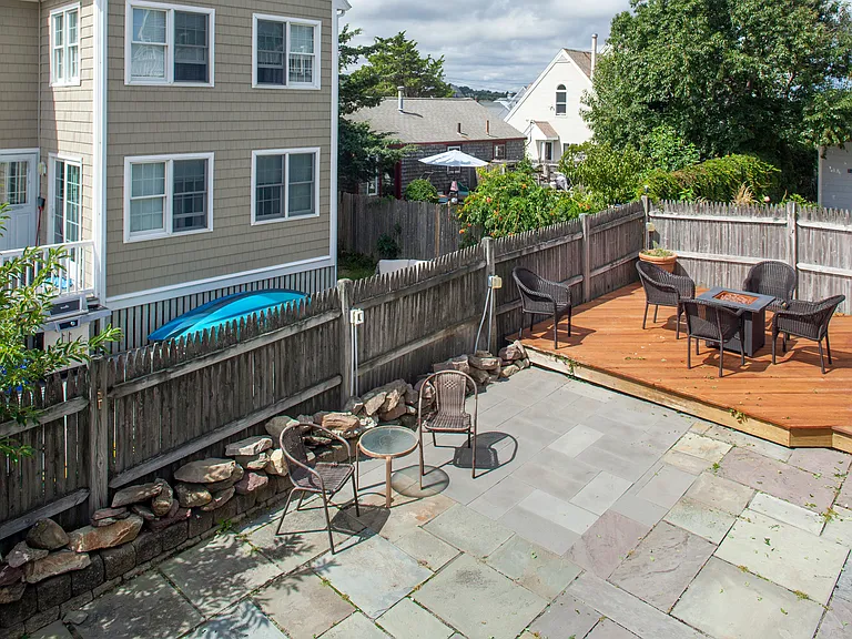 55 Ocean Dr — Photo 16