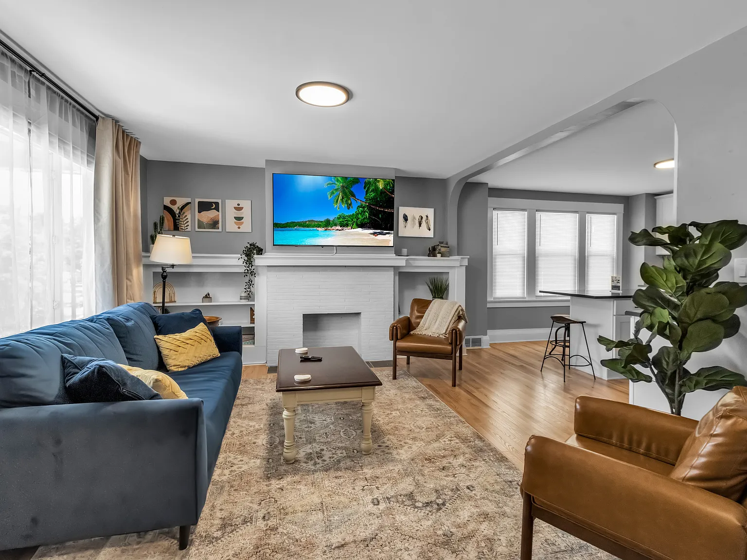 49 Virgil Ave Unit H — Photo 2