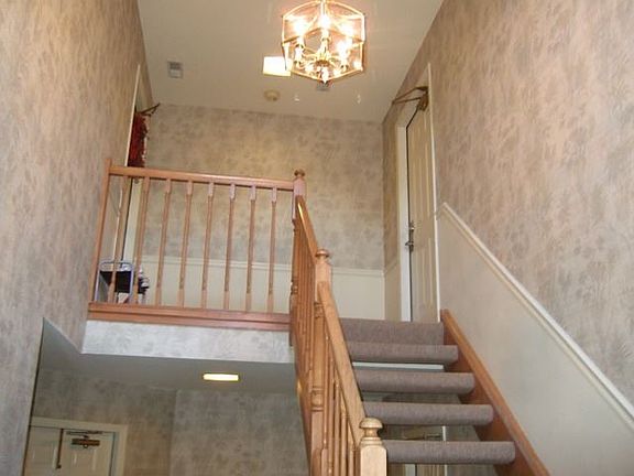 3rd image of 199 Dublin Ct Unit V2
