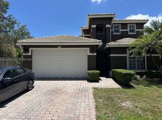 9026 SW 160th Ter, Palmetto Bay, FL 33157