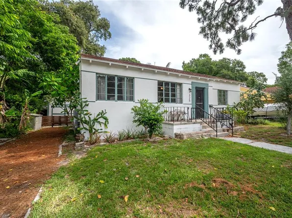 325 W Rio Vista Ct, Tampa, FL 33604